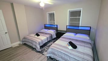 2 habitaciones, tabla de planchar con plancha y wifi gratis