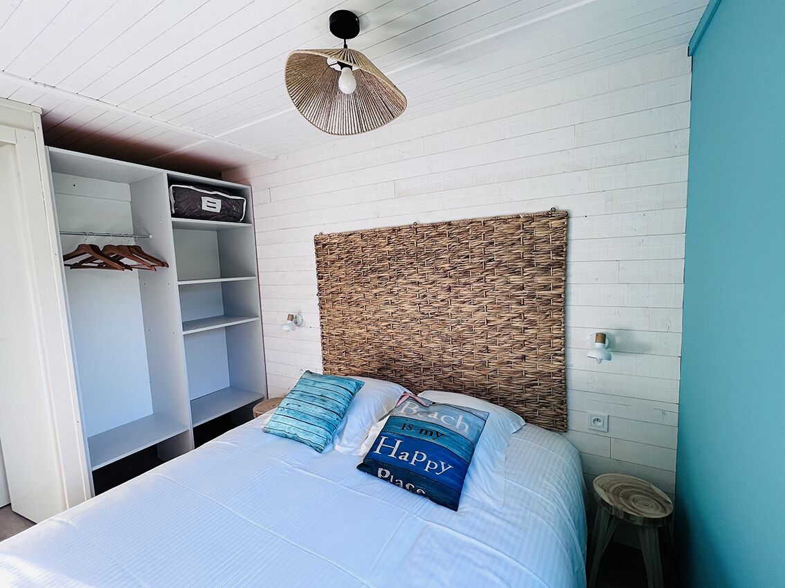 Blackout drapes, soundproofing, iron/ironing board, free WiFi