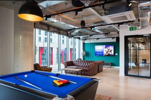 Games room - Students Only, Bronze Studio Upper Level Highbury Residence II (Greater London)