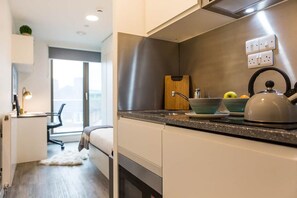 Private kitchen - Student Only Modern Studio at White City Near Notting Hill Gate (Greater London)