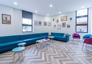 Interior - Student Only Modern Studio Apartment Near Tottenham Hotspur Stadium, Seven Sisters London (Greater London)