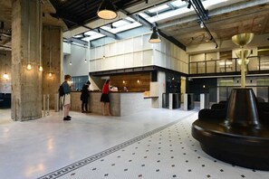 Lobby - Student Only, Luxury Studio at King`s Cross (Greater London)