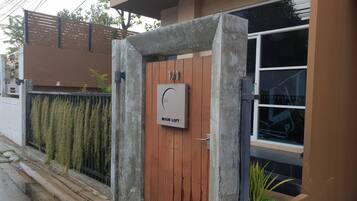 Condo, 1 Bedroom | Exterior detail