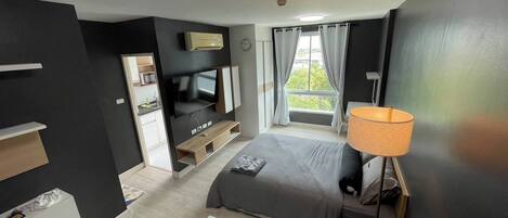 Condo, 1 Bedroom, Accessible