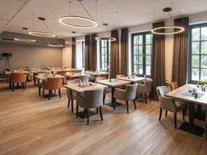 Restaurant - DORMERO Hotel Crailsheim (Crailsheim)