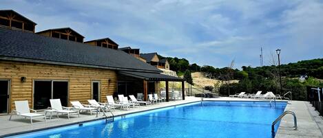 Indendørs pool, opvarmet pool