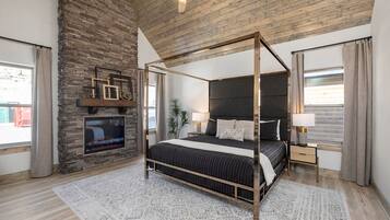 5 chambres, bureau, fer et planche à repasser, lit de bébé portatif