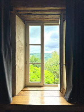 Interior - Billebaude guest room - Breakfast included - CLOS DE FOUGERES (Montoillot)
