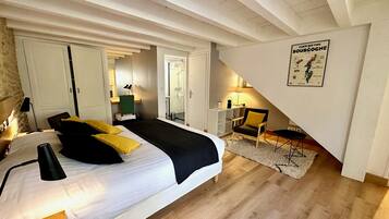 1 chambre, fer et planche à repasser, Wi-Fi gratuit, draps fournis