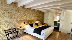1 bedroom, iron/ironing board, free WiFi, bed sheets - Le Cocon de la Grange (Montoillot)