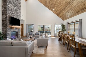 Smart TV, fireplace, video games