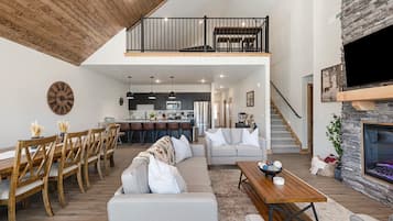 Smart TV, lareira, videogames