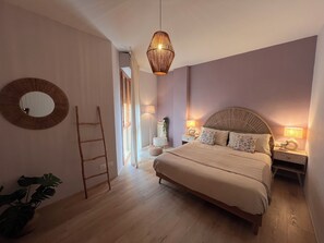 2 habitaciones, tabla de planchar con plancha, wifi y ropa de cama 