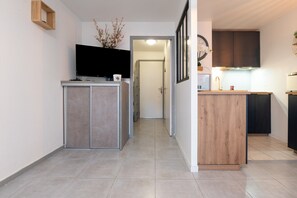 Interior - Ty Avel Apartment with Shared Pool, Balcony and Wi-Fi (Quiberon)