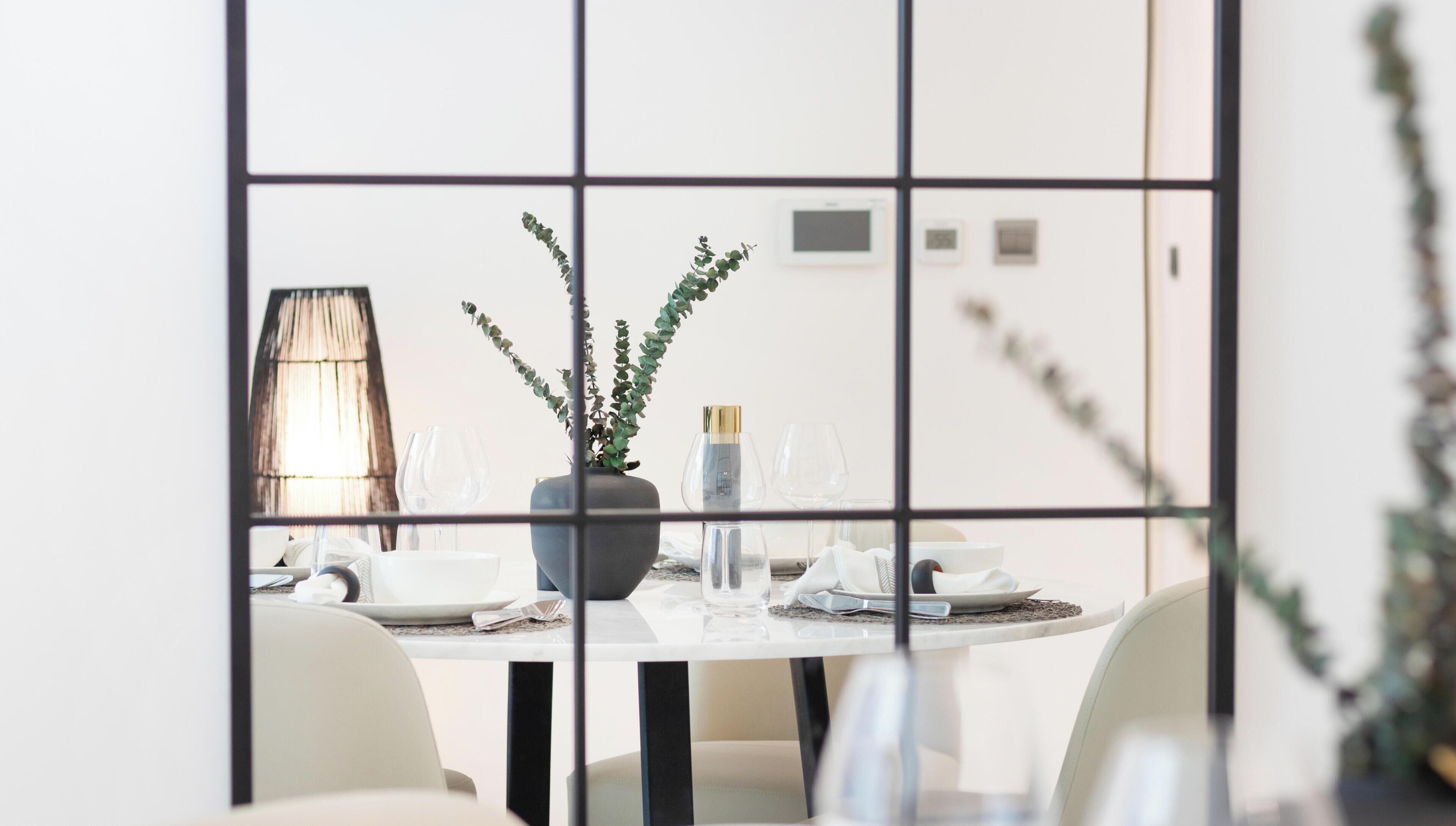 Luxury Apartment, Lagoon View | Dining