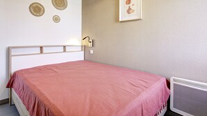1 bedroom - Very bright flat with a balcony and swimming pool (Argeles sur Mer)