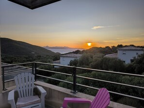 Property grounds - Évasion vue mer à Farinole - 15 m² terrace, 2 minutes from the beach (Farinole)