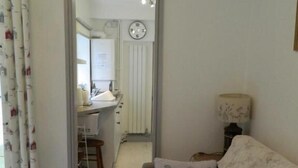 Living room - Pavilion Cottage Next to Gorleston Beach (Great Yarmouth)