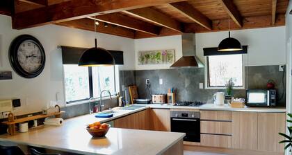 Boutique Central Escape. A Magical and Private Family Entertainer!