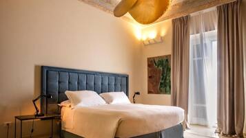 Superior-Doppelzimmer, Balkon, Stadtblick | Zimmersafe, kostenloses WLAN