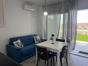 Apartment | Dining - AffittaSardegna - Bilo Elicriso   (Paduledda)