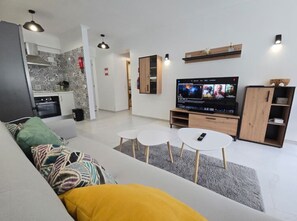 Apartment, 1 Bedroom, Smoking | Living room - Cozy Airport Apartment (Machico)