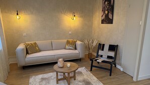 Unclassified image, 4 of 11, button - Cosy house in Moyvillers (Moyvillers)