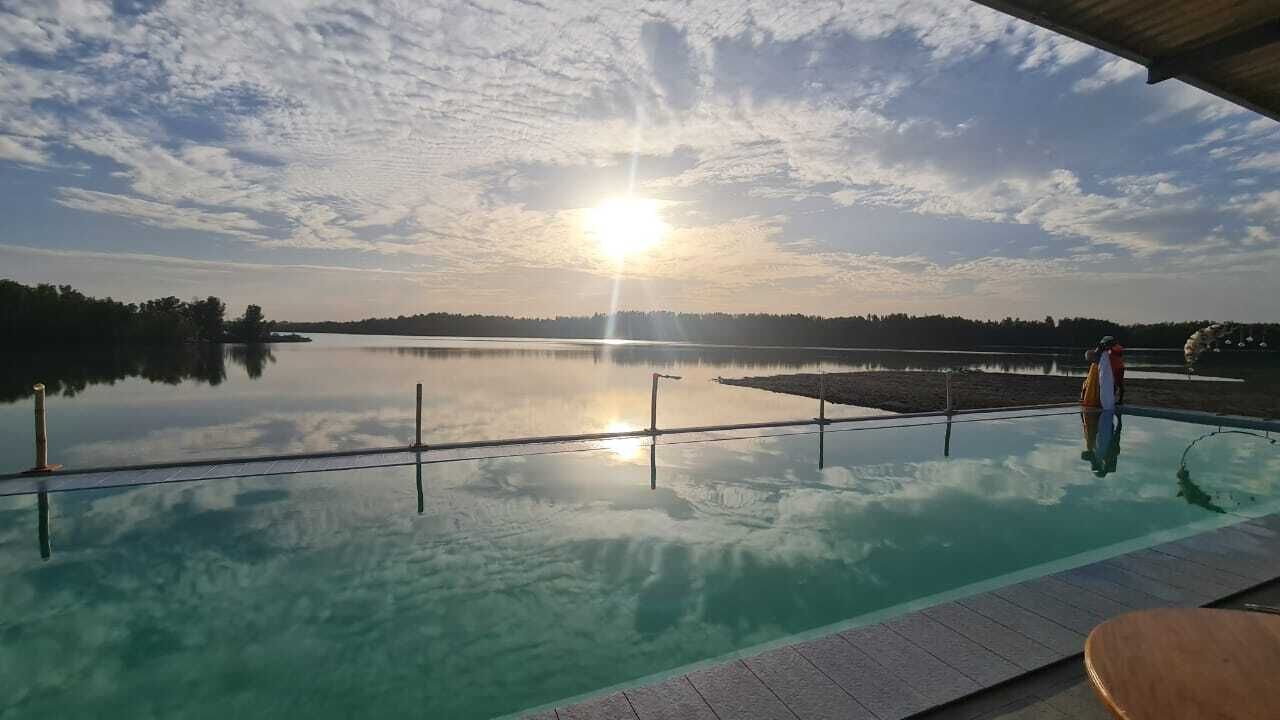 2 piscinas al aire libre