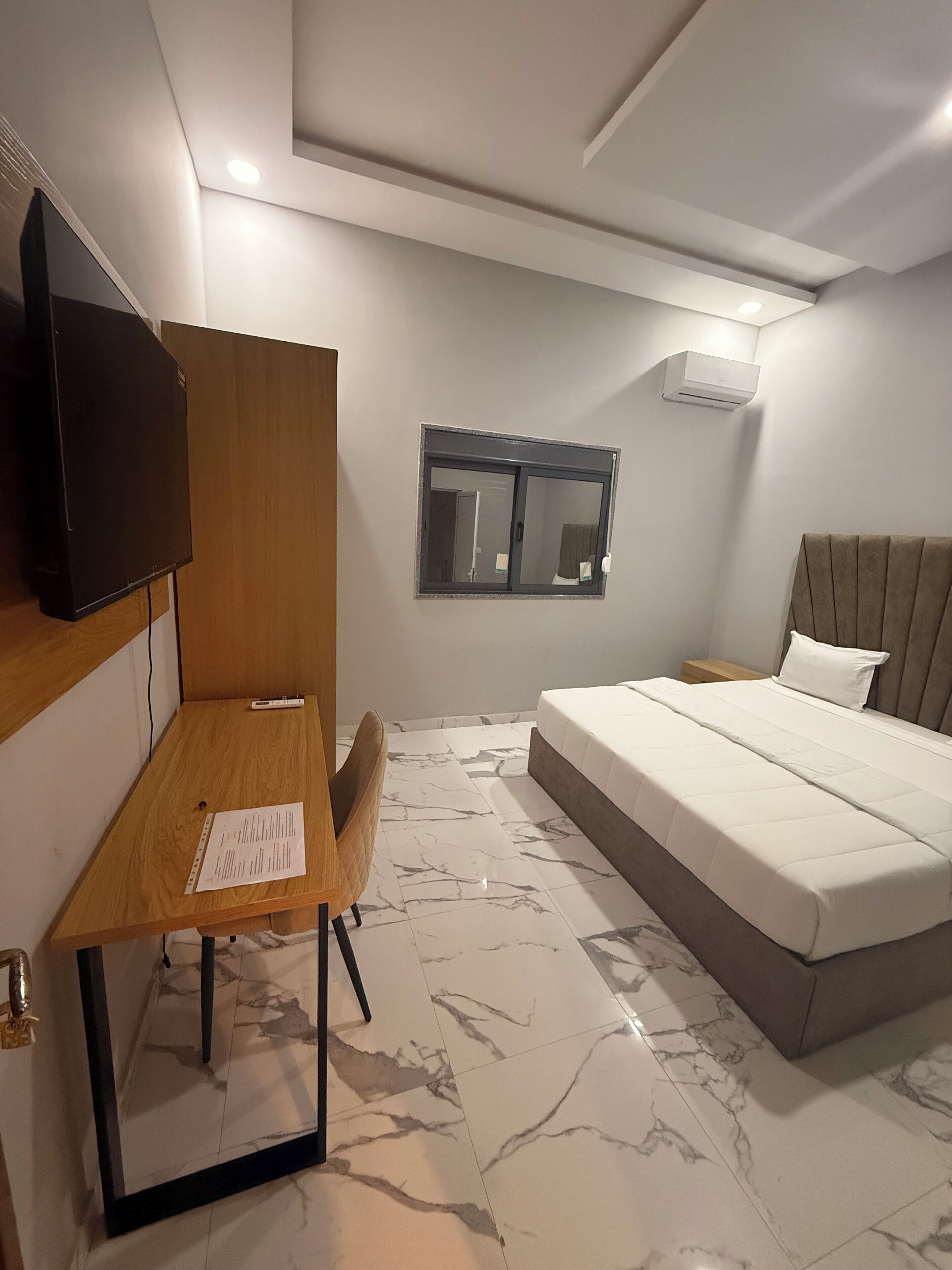 Casa geminada conforto, sacada, vista para a praia | Escrivaninha, espaço de trabalho para notebook, Wi-Fi de cortesia