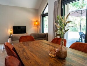 Dining - Ecovilla With Forest View for 6 Person (Oirschot)