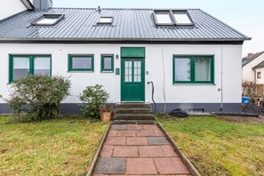 Exterior - Apartment in Koblenz – Central Yet Quiet Location (Koblenz)