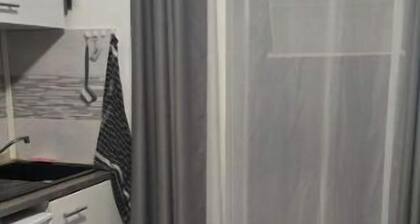 Small Studio indiv. 12m2 Rdj + parking space.