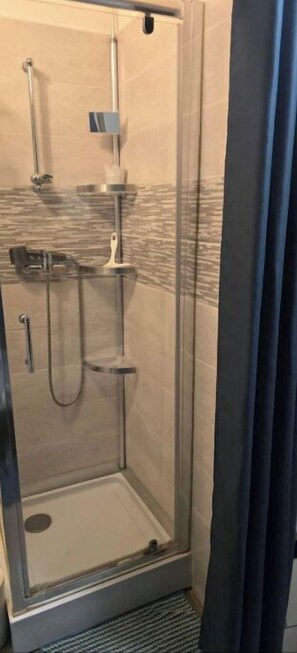 Shower, toilet paper