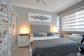 2 bedrooms, iron/ironing board, WiFi, bed sheets - Beautiful and modern apt for 9 people, swimming pool (Santo Domingo)