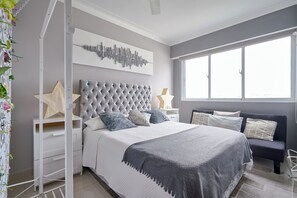 2 bedrooms, iron/ironing board, WiFi, bed sheets - Beautiful and modern apt for 9 people, swimming pool (Santo Domingo)