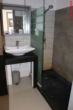 Toallas y papel de baño