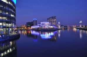 Miscellaneous - Business Travellers & Couples with Free Parking (Salford)