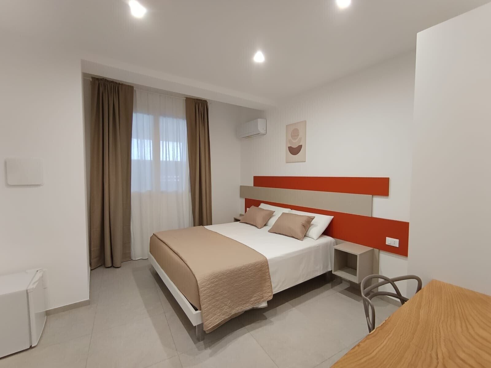 1 camera, Wi-Fi, lenzuola