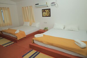 Chambre Quadruple Familiale, vue jardin