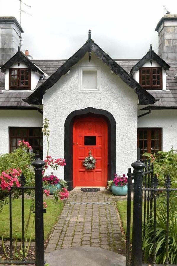 Exterior detail - Ivy Cottage Killarney National Park (Killarney)