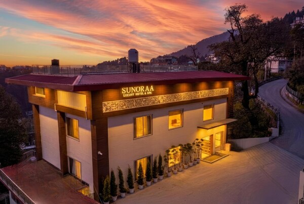 Sunoraa Luxury Hotel And Spa - Mussoorie