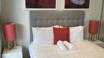 2 bedrooms, iron/ironing board, WiFi, bed sheets