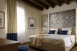 Classic Double Room | Hypo-allergenic bedding, minibar, free WiFi - Hotel San Samuele (Venice)
