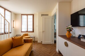 Junior Duplex | Hypo-allergenic bedding available, minibar, WiFi (free) - Hotel San Samuele (Venice)