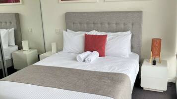 2 bedrooms, iron/ironing board, WiFi, bed sheets