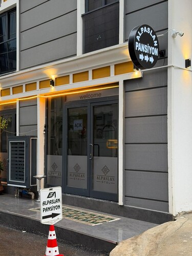 Alpaslan Otel Pansiyon