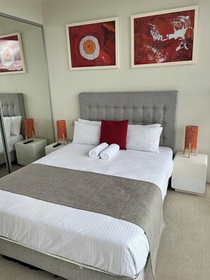 Room - Tasha's Apartments in Walkerville (Walkerville)