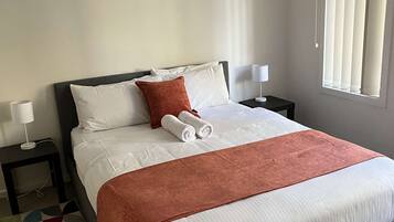 2 bedrooms, iron/ironing board, WiFi, bed sheets