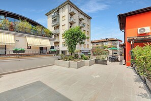 Deluxe appartement, 2 slaapkamers | Terras