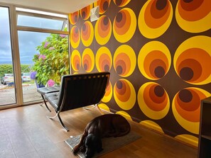 Interior - Retro Ocean View Pad by Fistral Beach (Newquay)